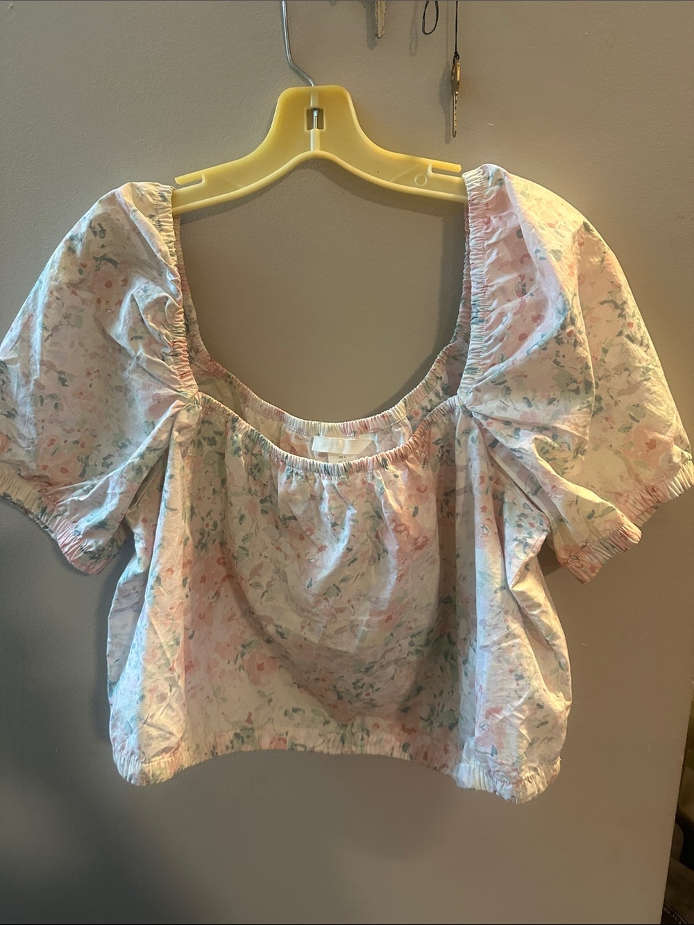 H&M Pastel Floral Puff-Sleeve Crop Top - Light Pink & Mint